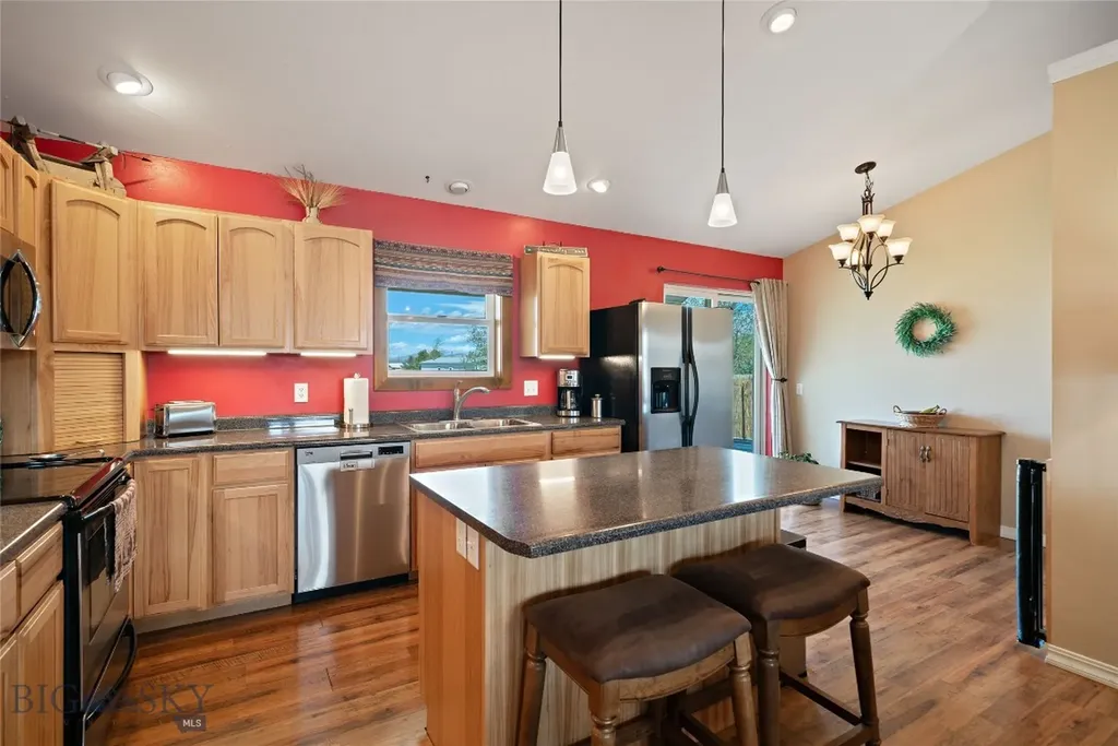 536 W Fagin Street Ennis MT 59729