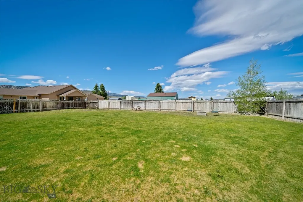 536 W Fagin Street Ennis MT 59729