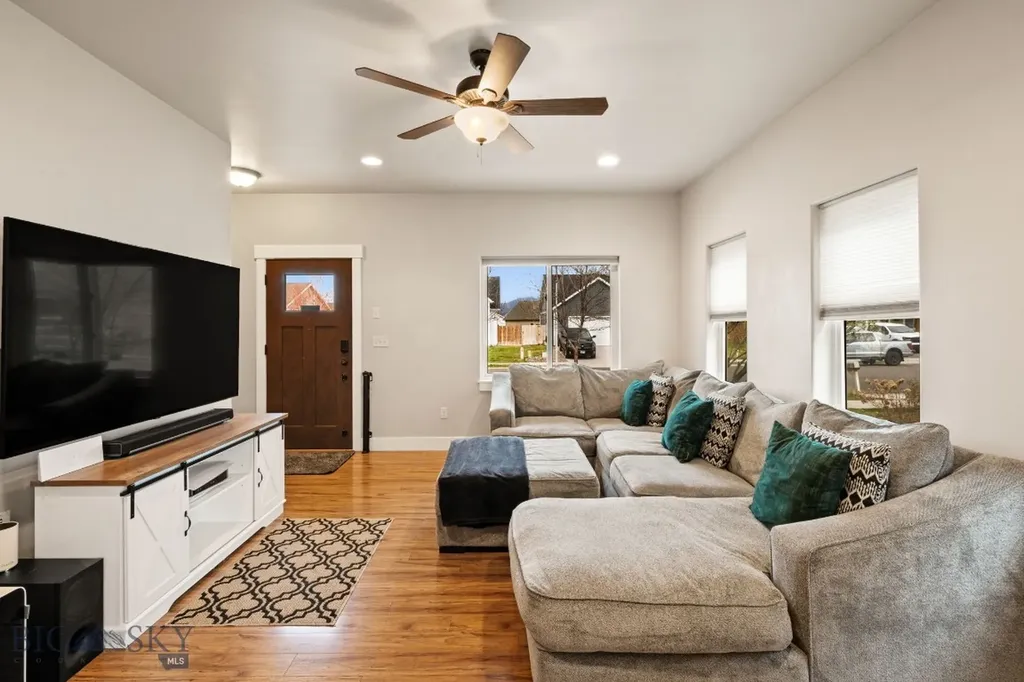 914 New Mexico Belgrade MT 59714