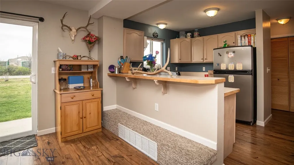 1004 Sheep Herder Lane Big Timber MT 59011