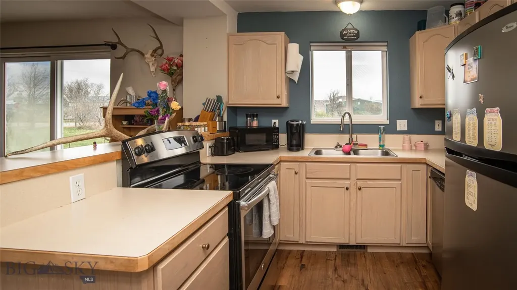 1004 Sheep Herder Lane Big Timber MT 59011