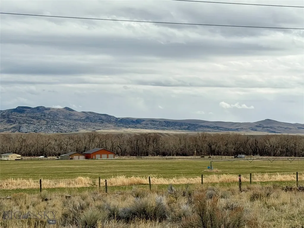 3021 Big Horn Road Melrose MT 59725