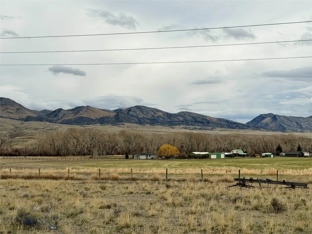 3021 Big Horn Road Melrose MT 59725