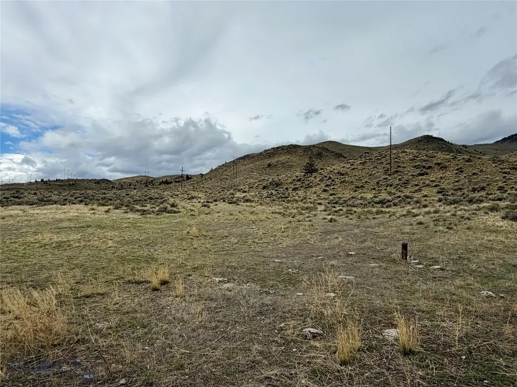 3021 Big Horn Road Melrose MT 59725