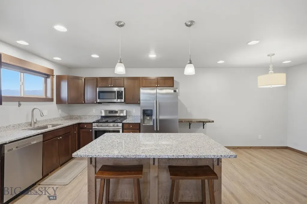 1305 Fozzie Lane Belgrade MT 59714