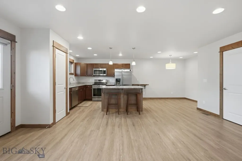 1305 Fozzie Lane Belgrade MT 59714