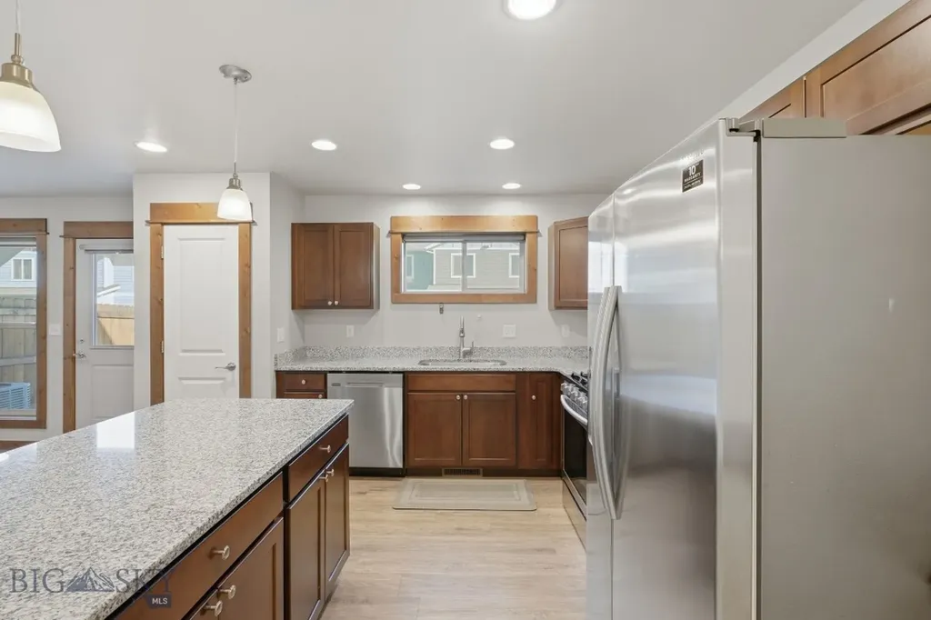 1305 Fozzie Lane Belgrade MT 59714