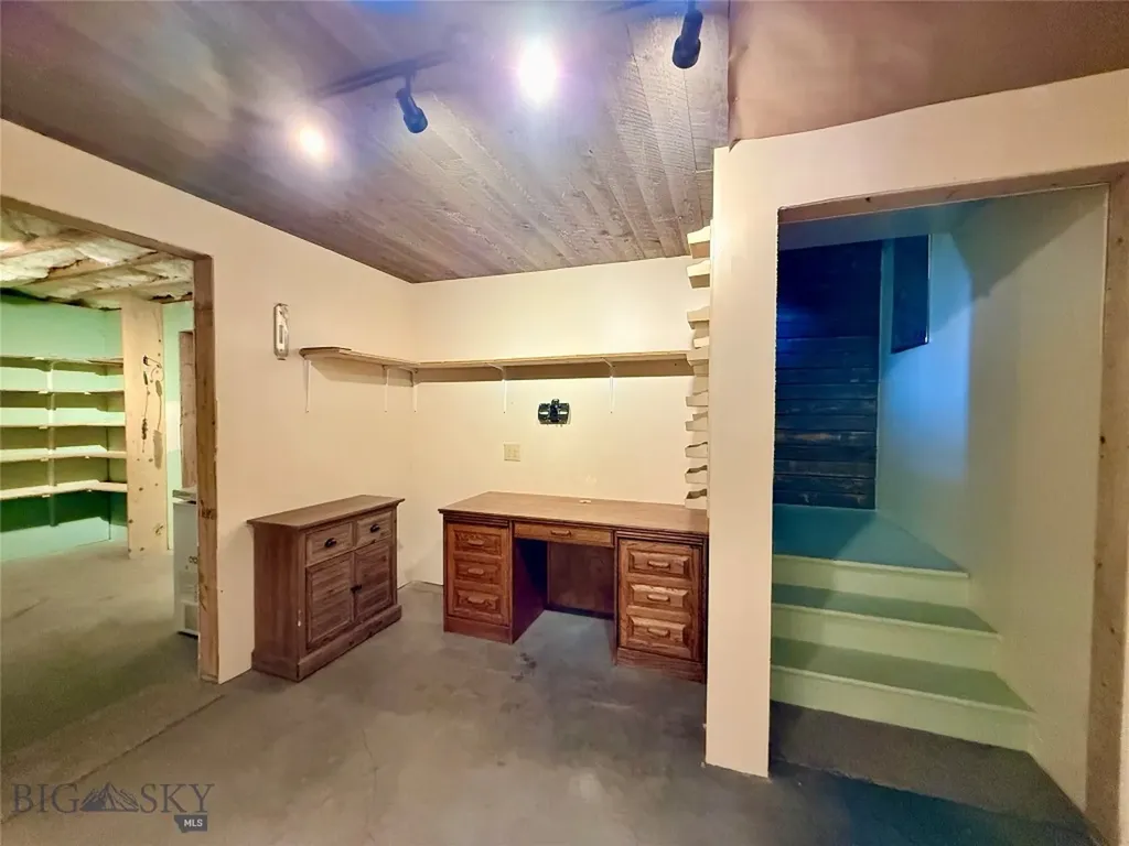 17248 Pole Gulch Road Three Forks MT 59752