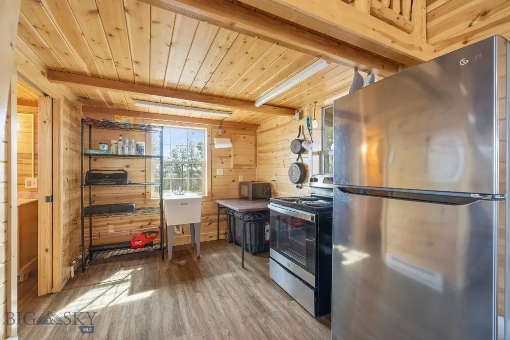 2168 Trophy Ridge Roy MT 59471