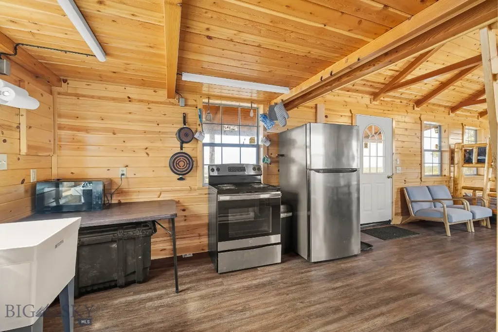 2168 Trophy Ridge Roy MT 59471