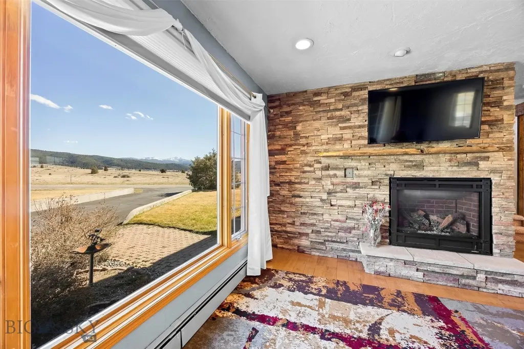 129 Aspen Butte MT 59701