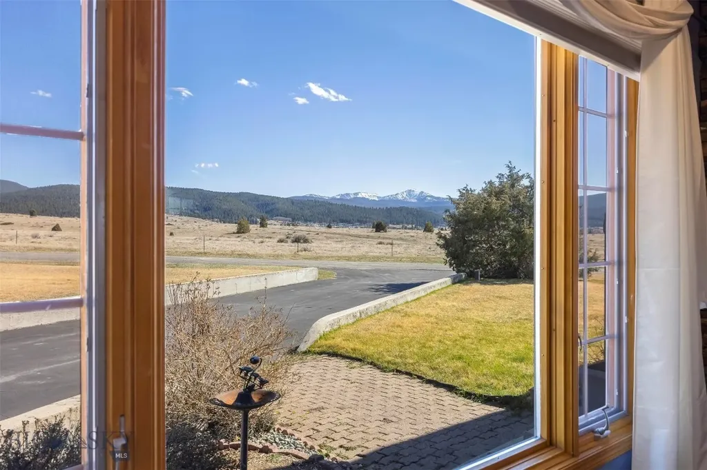 129 Aspen Butte MT 59701