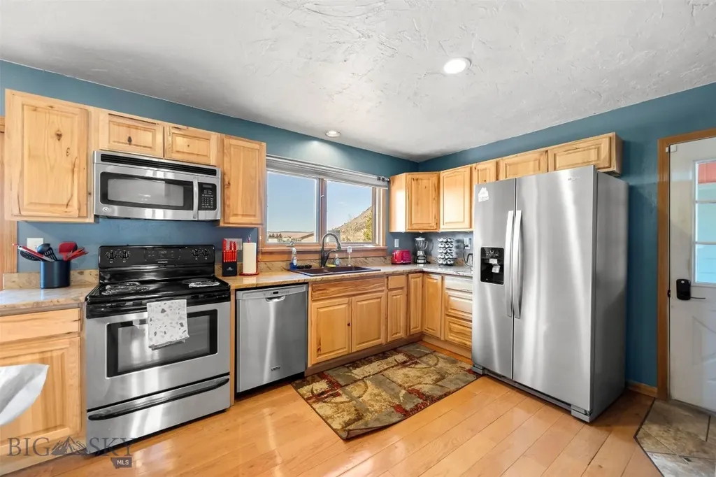 129 Aspen Butte MT 59701