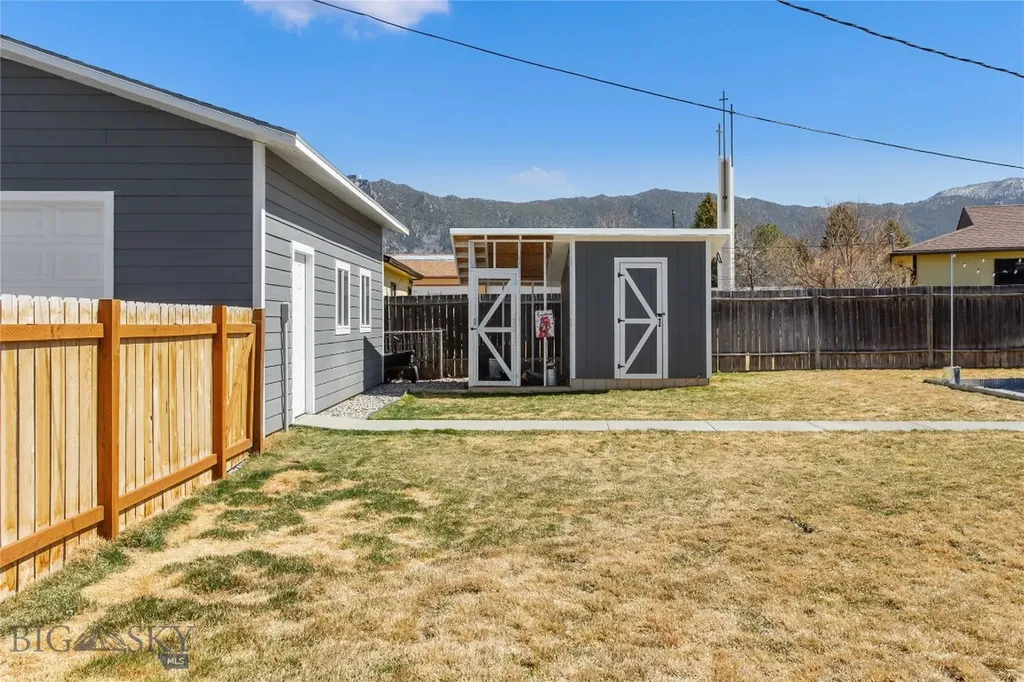2315 North Drive Butte MT 59701