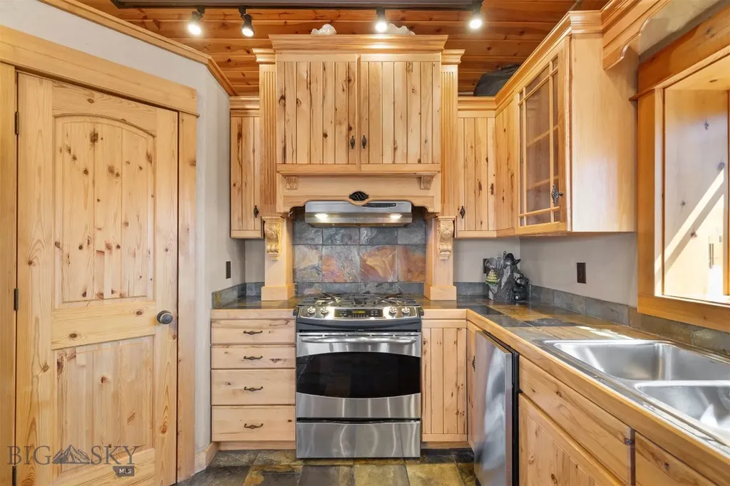 1062 Johnny Martinez Bozeman MT 59715