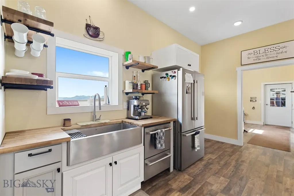 88 Hilltop Vista Loop Three Forks MT 59752