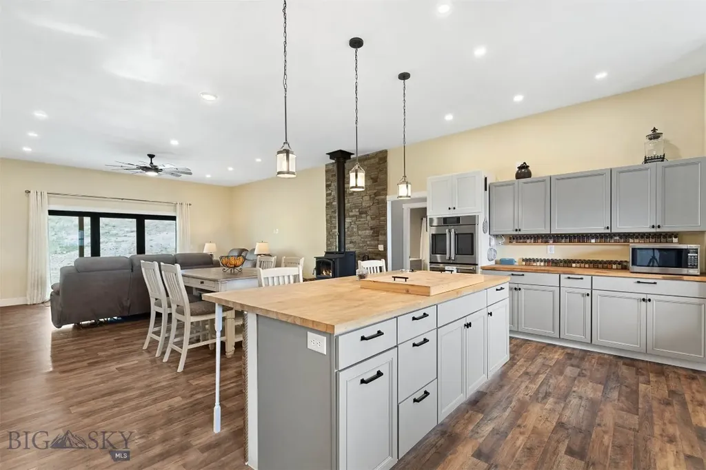 88 Hilltop Vista Loop Three Forks MT 59752