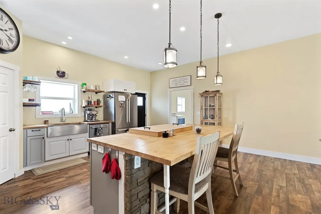 88 Hilltop Vista Loop Three Forks MT 59752