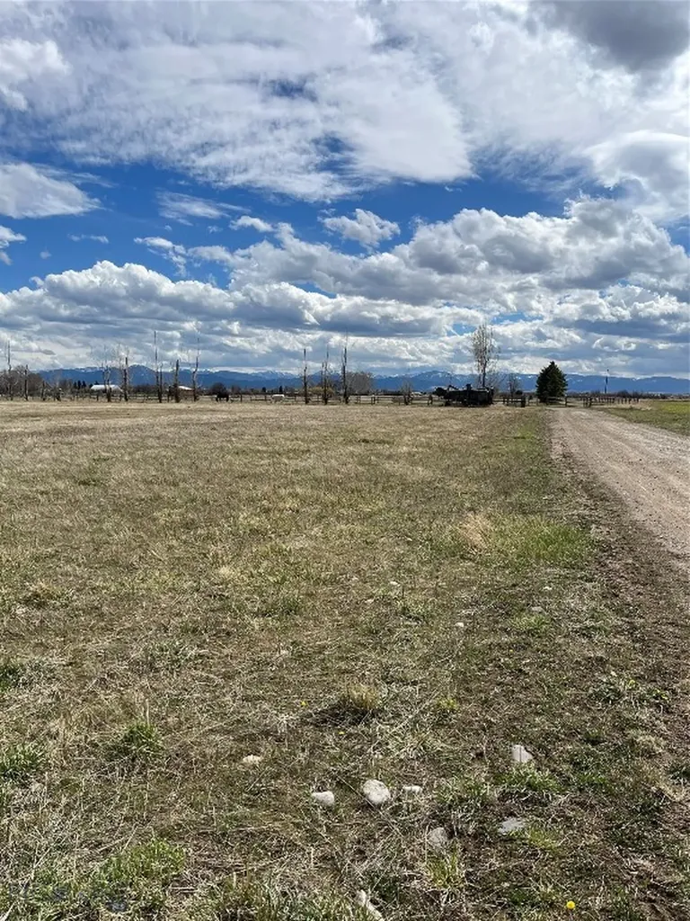 7056 E Baseline Belgrade MT 59714