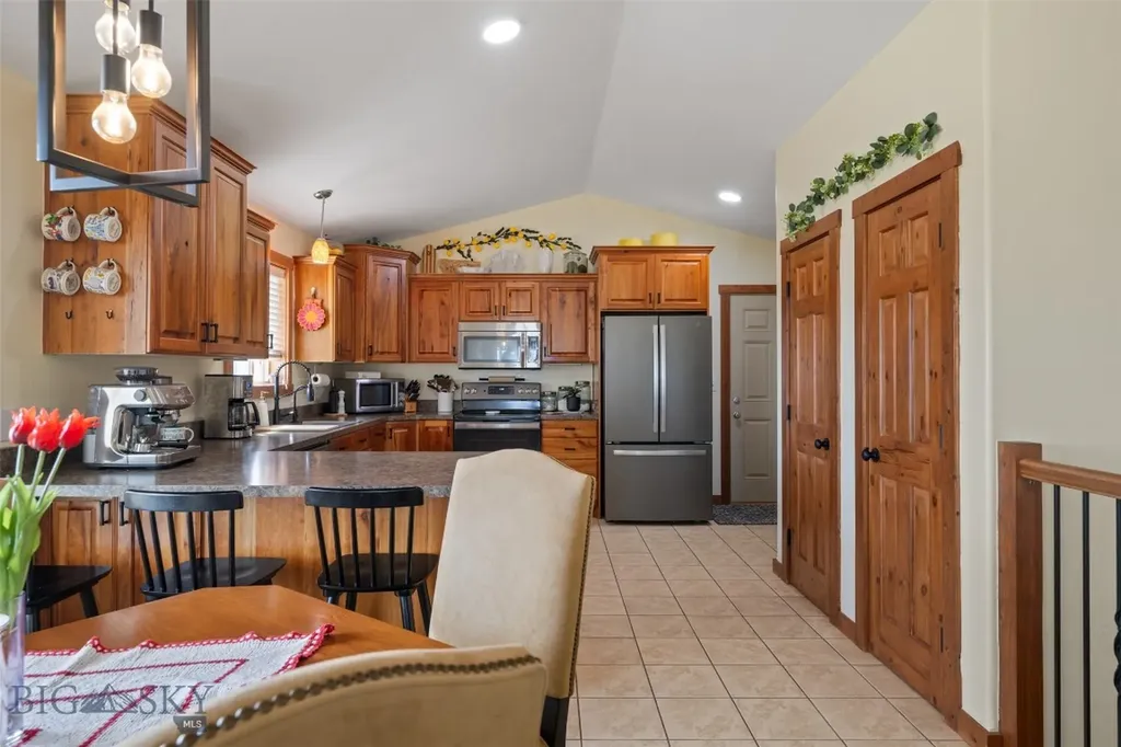 338 Expedition Drive Dillon MT 59725
