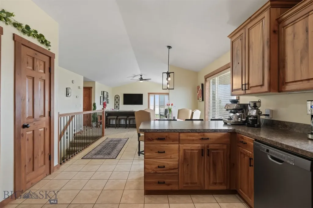 338 Expedition Drive Dillon MT 59725
