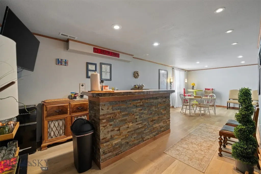 338 Expedition Drive Dillon MT 59725