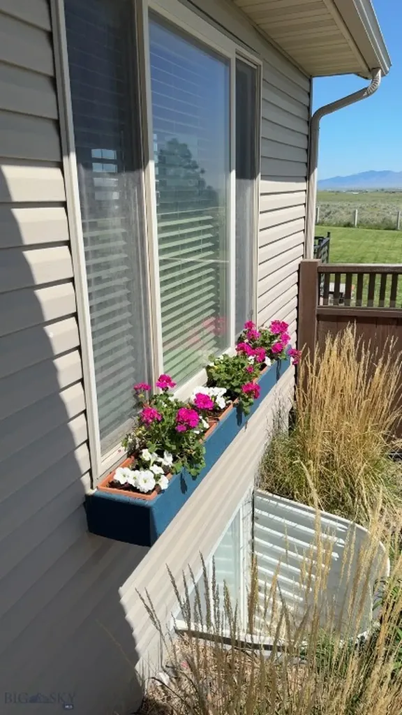 338 Expedition Drive Dillon MT 59725