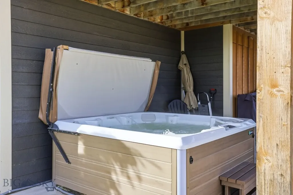 131 Blazer Trail Bozeman MT 59718
