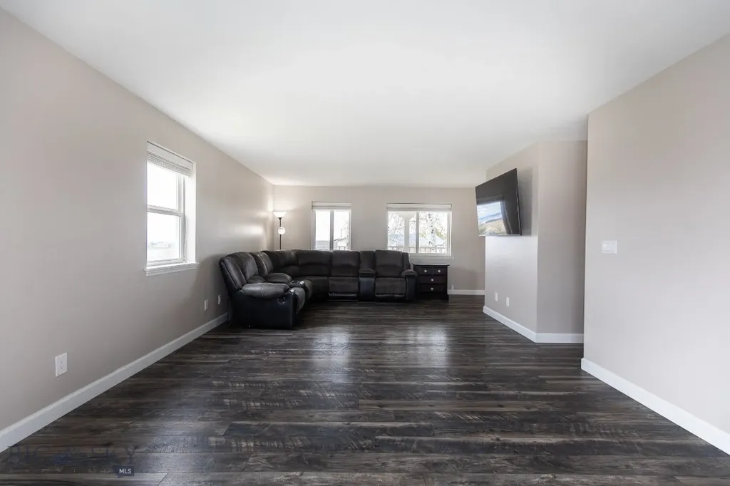 8116 Alamosa Circle Bozeman MT 59718