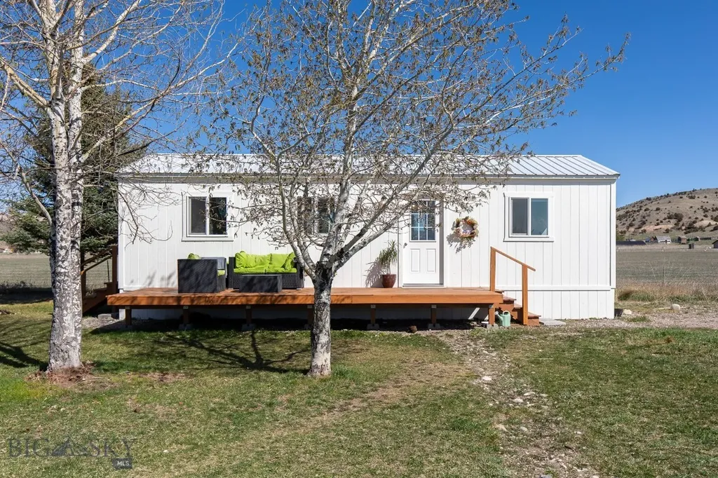 9150 Dry Creek Road Belgrade MT 59714