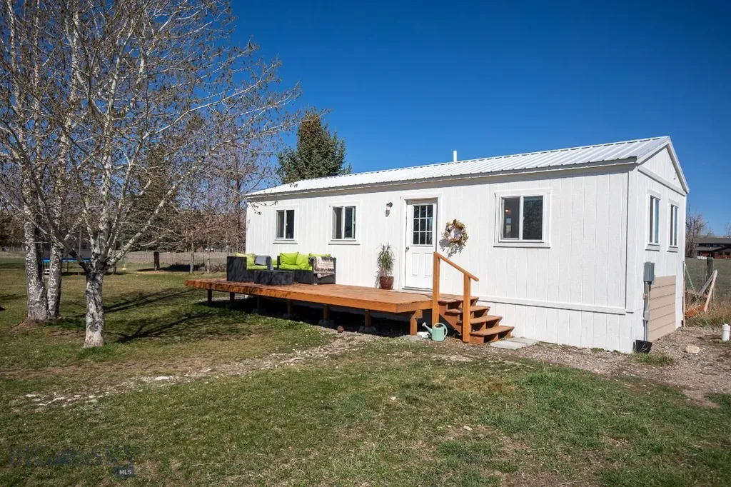 9150 Dry Creek Road Belgrade MT 59714