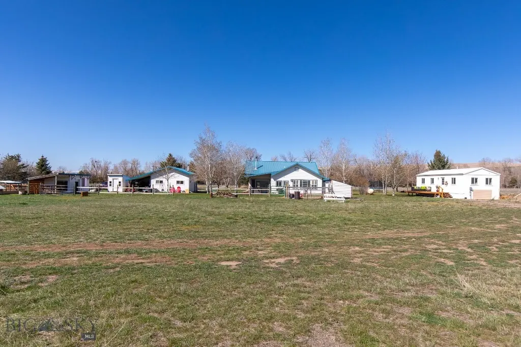9150 Dry Creek Road Belgrade MT 59714
