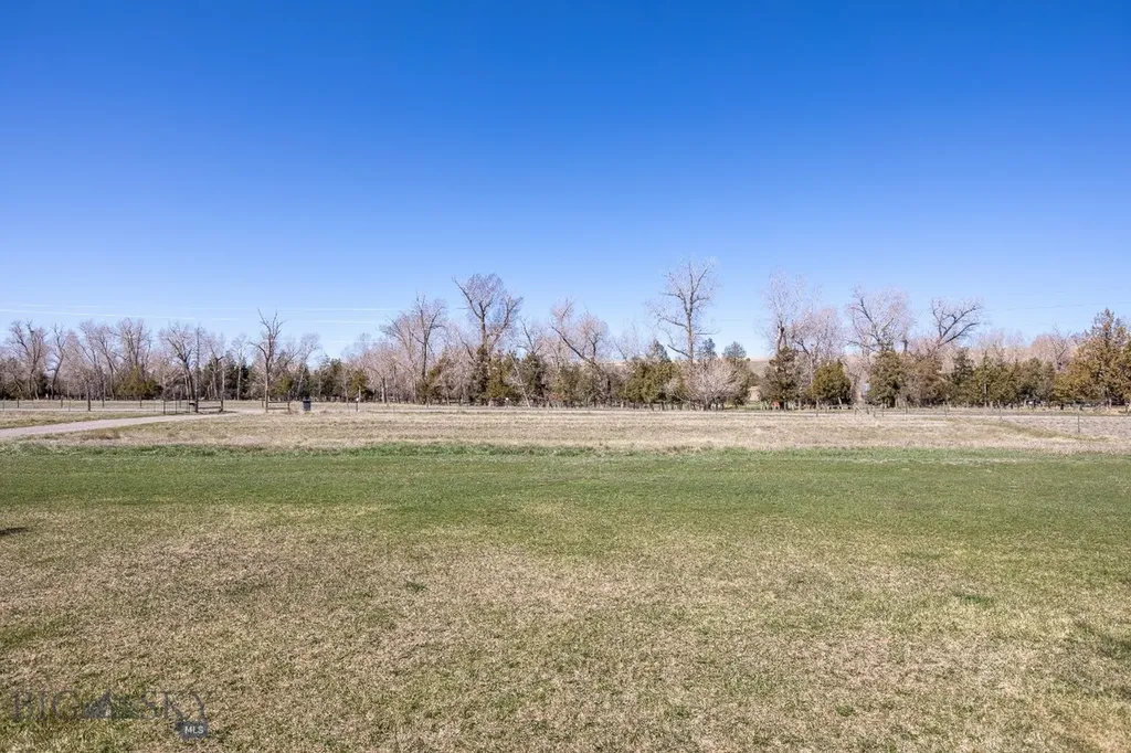 9150 Dry Creek Road Belgrade MT 59714