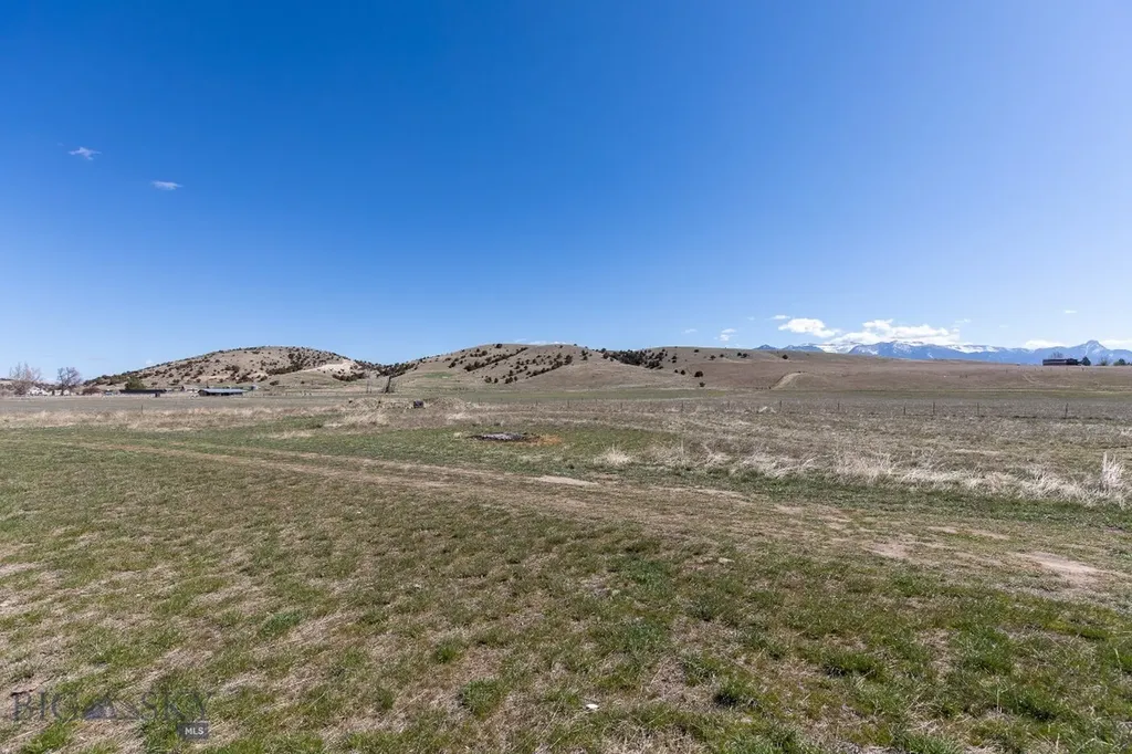 9150 Dry Creek Road Belgrade MT 59714