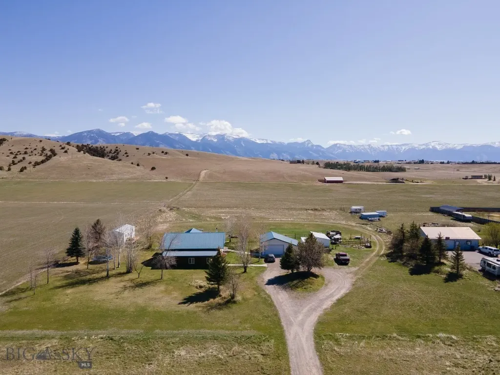 9150 Dry Creek Road Belgrade MT 59714