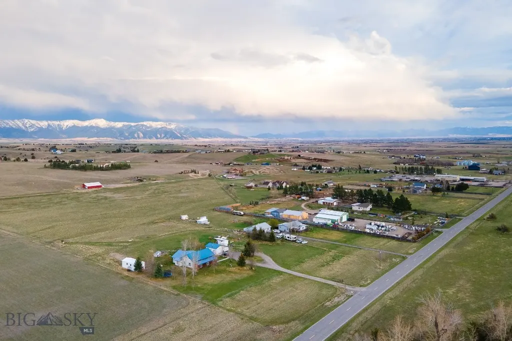 9150 Dry Creek Road Belgrade MT 59714