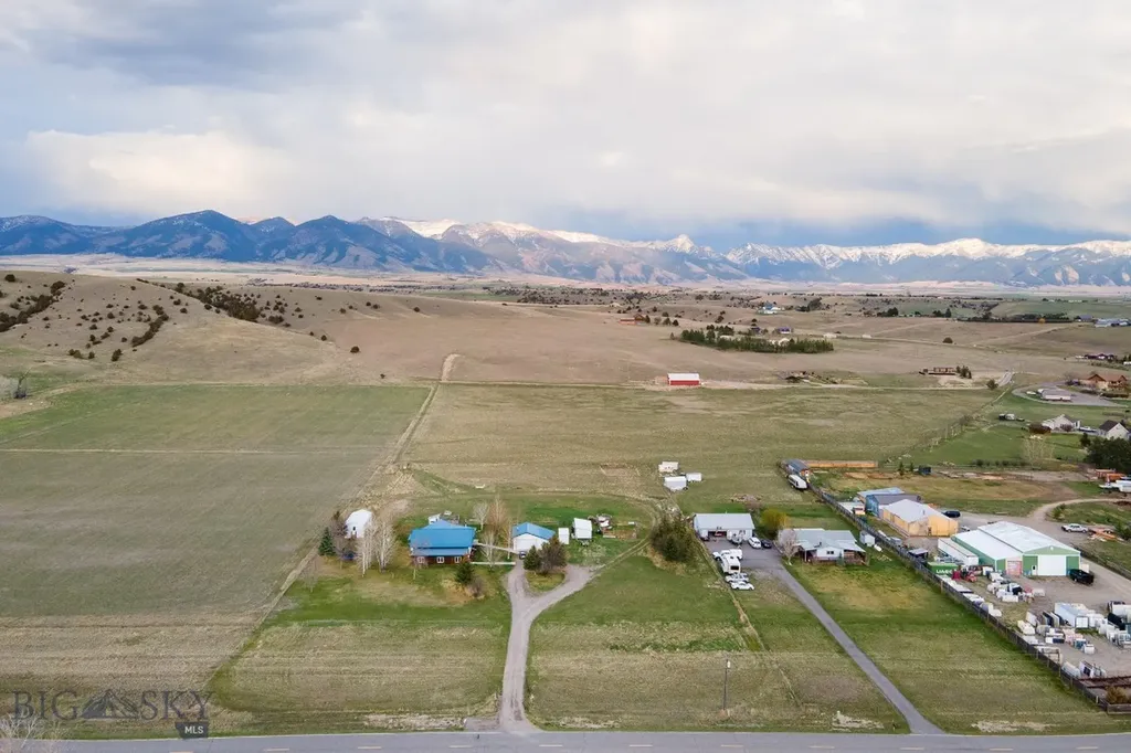 9150 Dry Creek Road Belgrade MT 59714