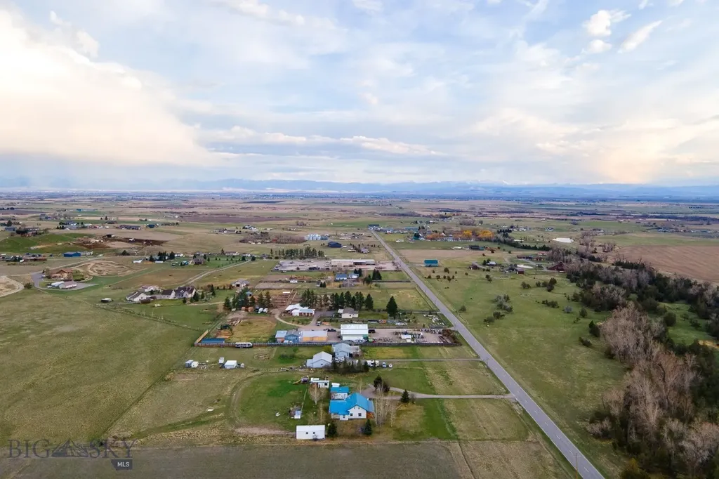 9150 Dry Creek Road Belgrade MT 59714