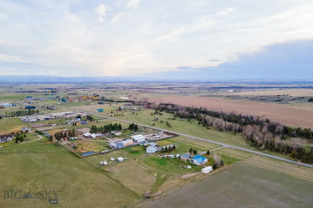 9150 Dry Creek Road Belgrade MT 59714