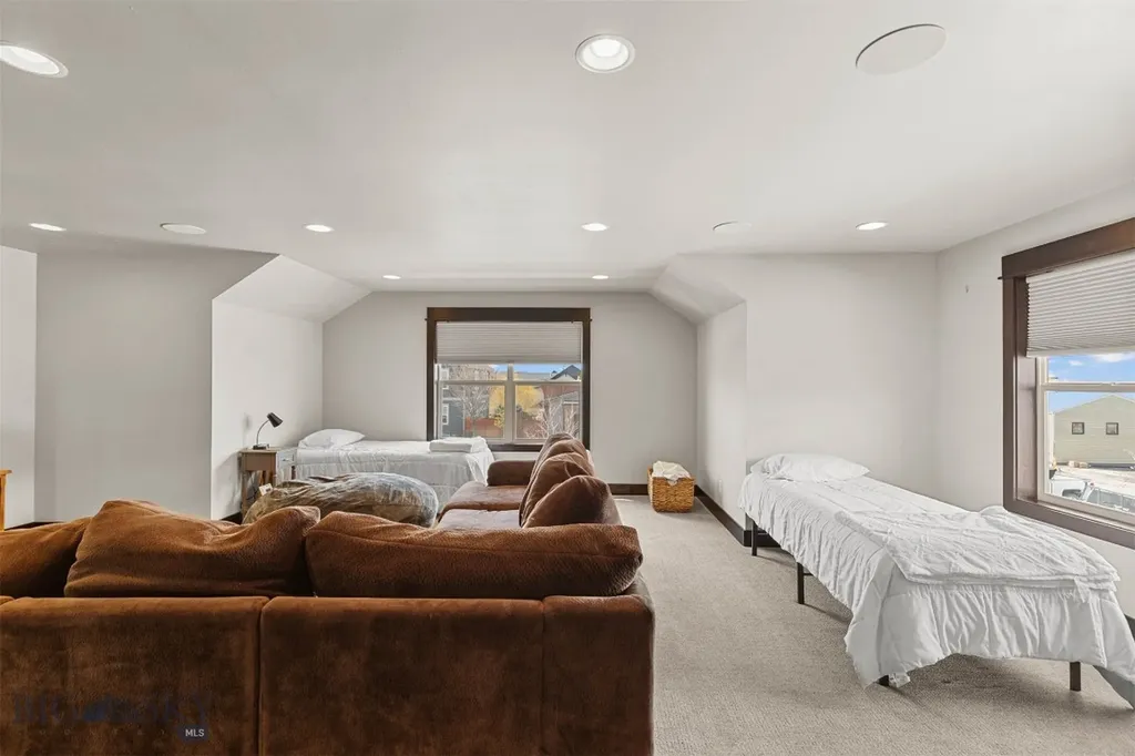 1410 Ryun Sun Way Bozeman MT 59718