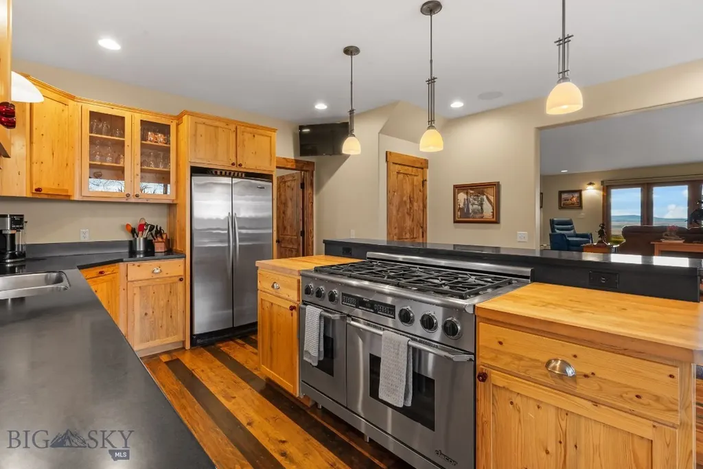 17630 Rocky Mountain Road Belgrade MT 59714