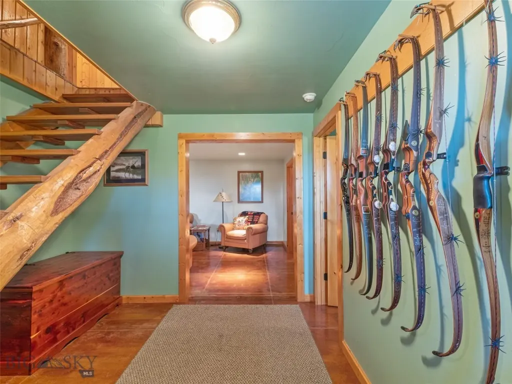 72 Sky Band Trail Livingston MT 59047