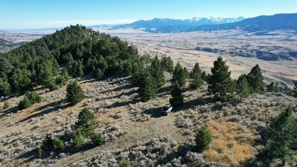 72 Sky Band Trail Livingston MT 59047