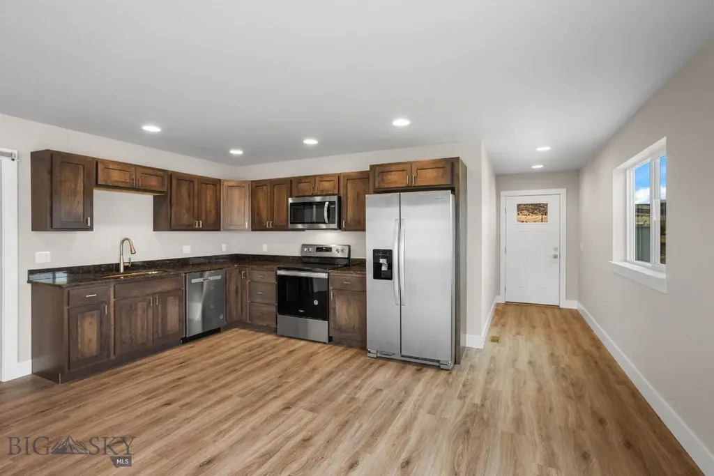 438 Vujo Lane Ennis MT 59729