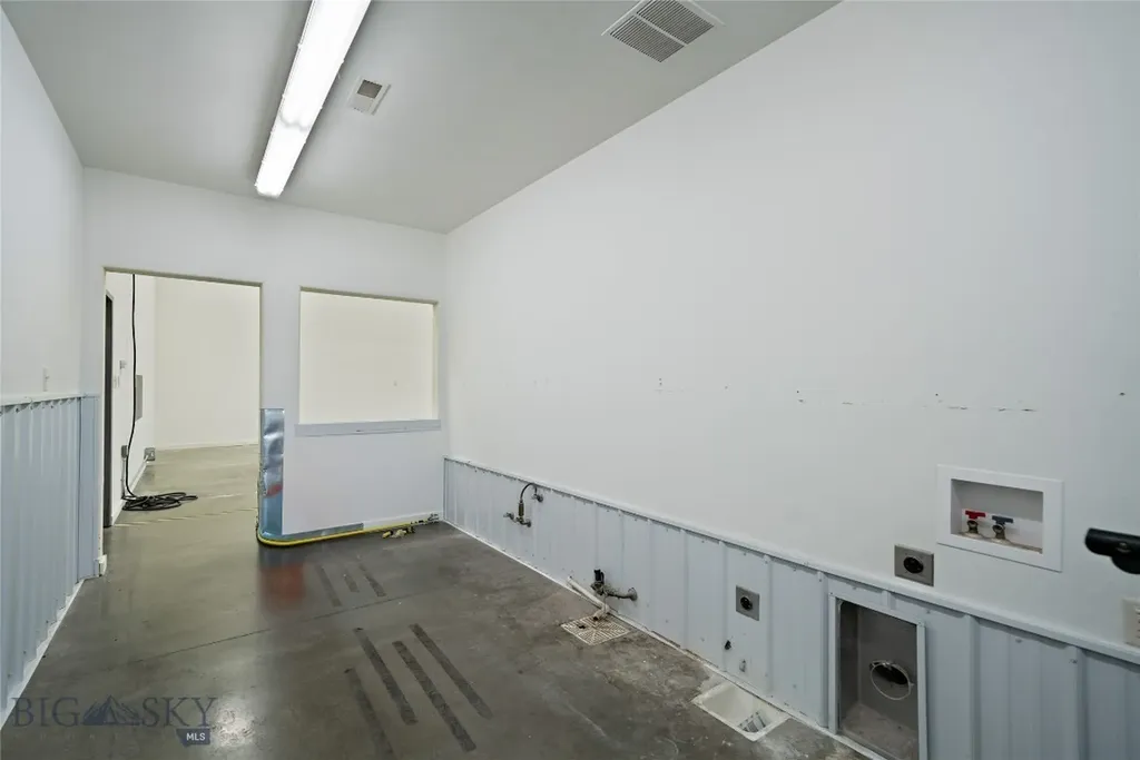 260 Ice Center Lane Bozeman MT 59718
