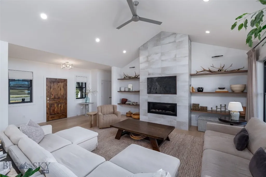 46 Creekbank Loop Lane Bozeman MT 59718
