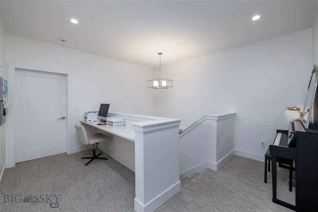 46 Creekbank Loop Lane Bozeman MT 59718
