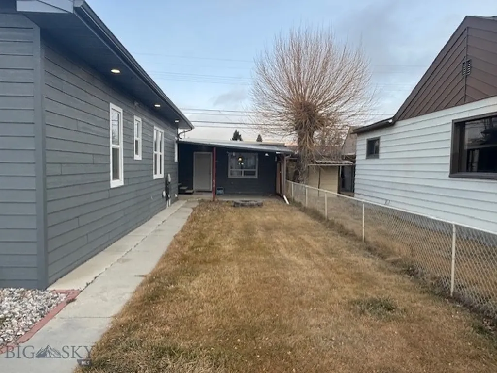 2107 Grand Butte MT 59701