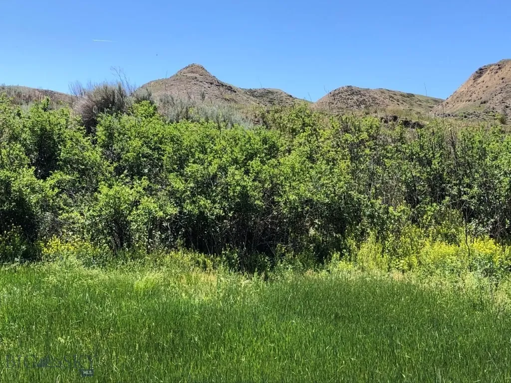 19 Vernon Road Highwood MT 59450