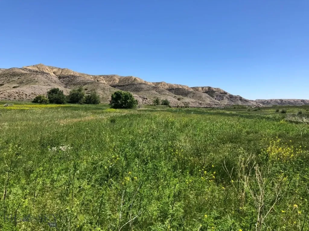 19 Vernon Road Highwood MT 59450